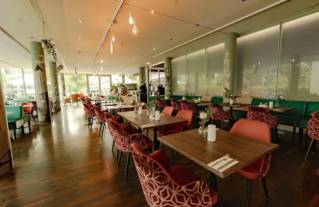 Wyndham Frankfurt Niederrad-1