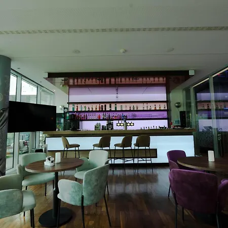 Wyndham Frankfurt Niederrad-2